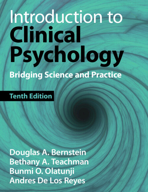 Introduction to Clinical Psychology; Bridging Science and Practice (Paperback / softback) 9781009379298