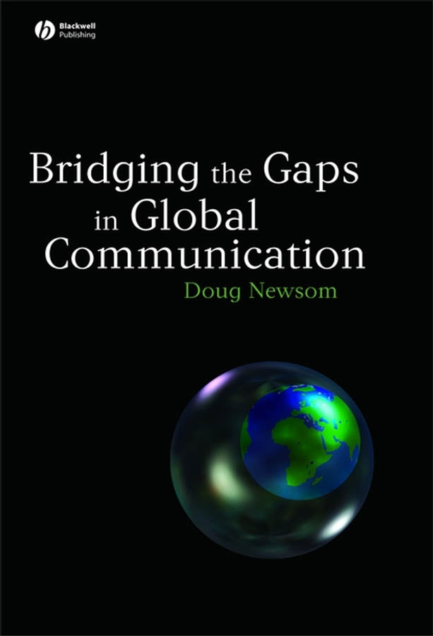 Bridging the Gaps in Global Communication (Paperback / softback) 9781405144124