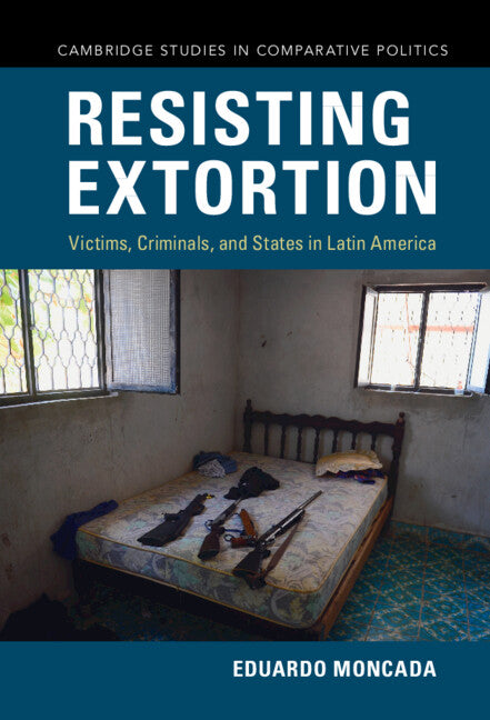 Resisting Extortion (Hardback) 9781108843386